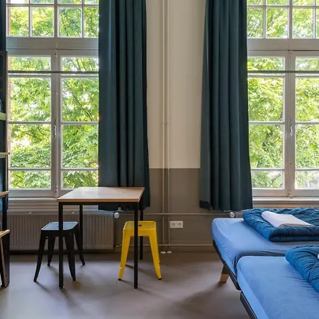Stayokay Vondelpark Hostel