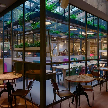 Stayokay Vondelpark Hostel *