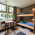 Stayokay Vondelpark Albergue *