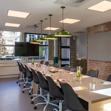 Stayokay Vondelpark Хостел