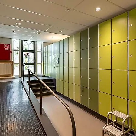 Stayokay Vondelpark Hostel *