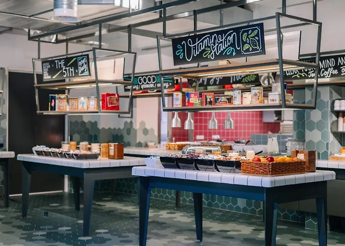 Stayokay Vondelpark Hostal *